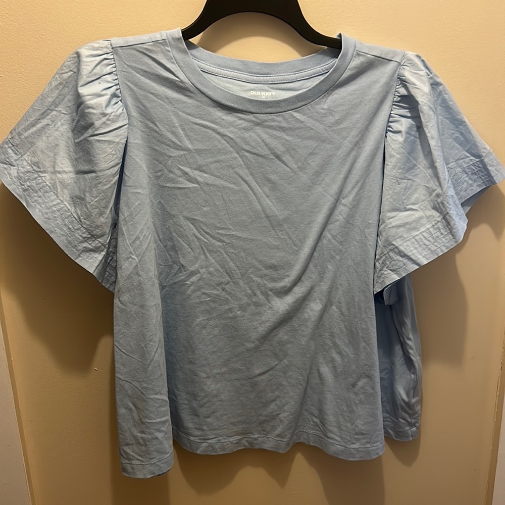 Old Navy shirt with flutter sleeve